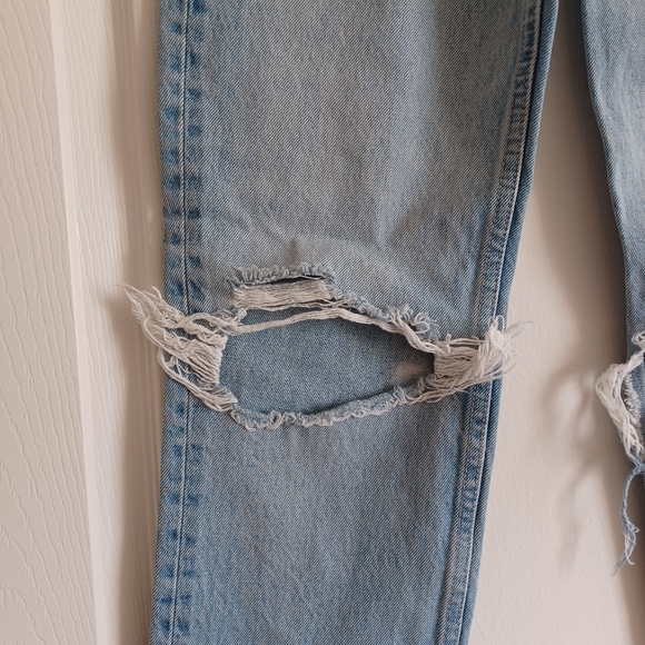 100% Cotton ZARA Women's 2 Light Blue Distressed Jeans, Straight Leg. Button Fly - Picture 4 of 16